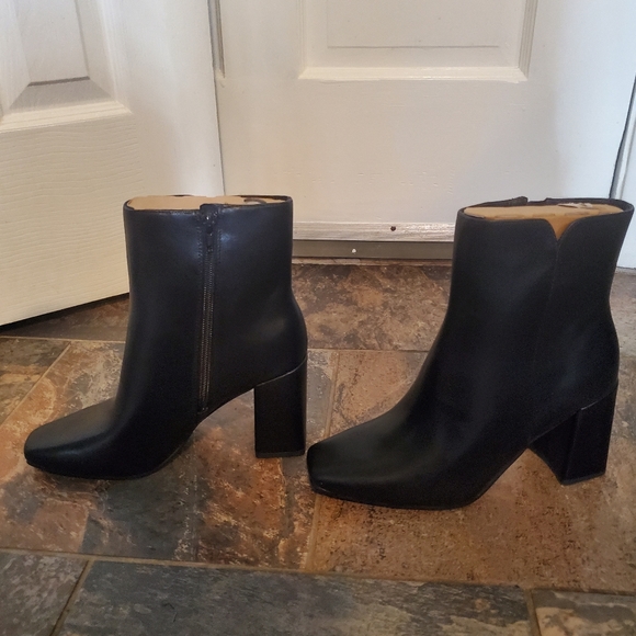 Kelly & Katie feni bootie boots - Picture 5 of 6